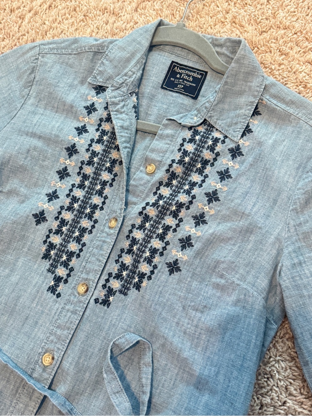 Abercrombie & Fitch denim embroidered Tie Waist shirt dress. Size XS - Picture 7 of 12